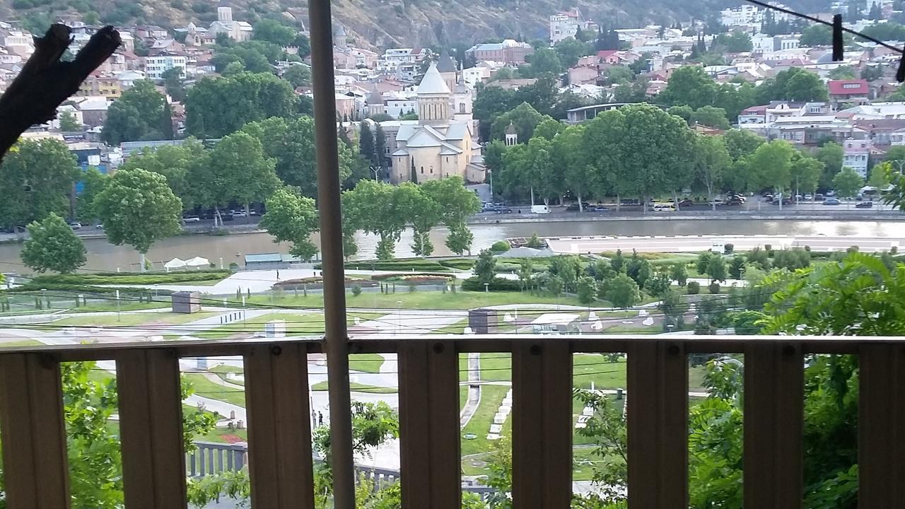 Hotel Jurkha Tbilisi Esterno foto